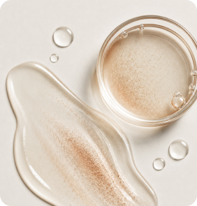 Texture di RenovaCare C98: gel con pigmento ambrato in capsula di vetro